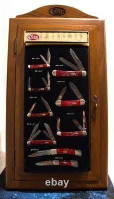 Case Knife Dealer Display Cabinet with 2 Keys and 9 Knives with original boxes