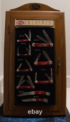 Case Knife Dealer Display Cabinet with 2 Keys and 9 Knives with original boxes