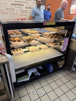 Curved Glass Floor Model Bakery Display Case, 3 Shelves, Full Service