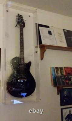 Elegant Lockable Wall Mount Display Case for Electric Guitars with UV Protection