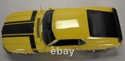 Highway 61 1970 Ford Mustang Boss 302 No Box 118 Scale With Display Case
