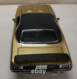 Highway 61 1971 Plymouth Barracuda Hemi No Box 118 Scale Display Case