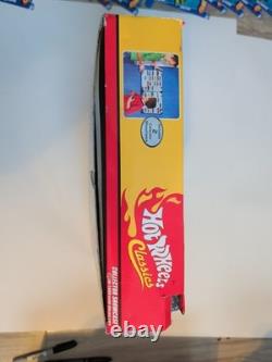 Hot Wheels Classics Collector Showcase Two Cases in Box Wall Display Set