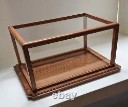 Model/Collectable Display Case Oak Wood/Acrylic Inside glass is 16x10x8