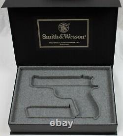 PISTOL GUN PRESENTATION CUSTOM DISPLAY CASE BOX for SMITH & WESSON model 39-2