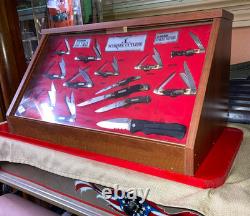 Schrade Original Knife Display Case, Lockable, all original USA Schrade Knives
