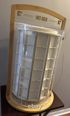 Table Top Rotating Display Case