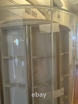 Table Top Rotating Display Case