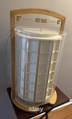 Table Top Rotating Display Case