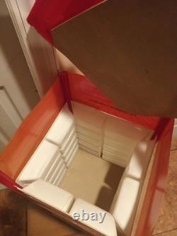 Vintage 1984 MATCHBOX COLLECTOR SHOWCASE Rotating Store Display W Shipping Box
