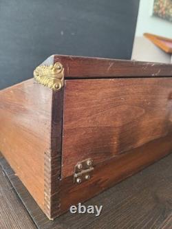 Vintage Wood Display Case Box Knives Holder
